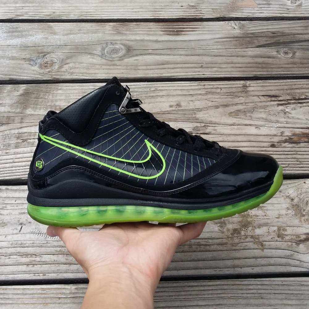 Men Nike LeBron James 7 Dunkman Basketball Shoes Sneakers